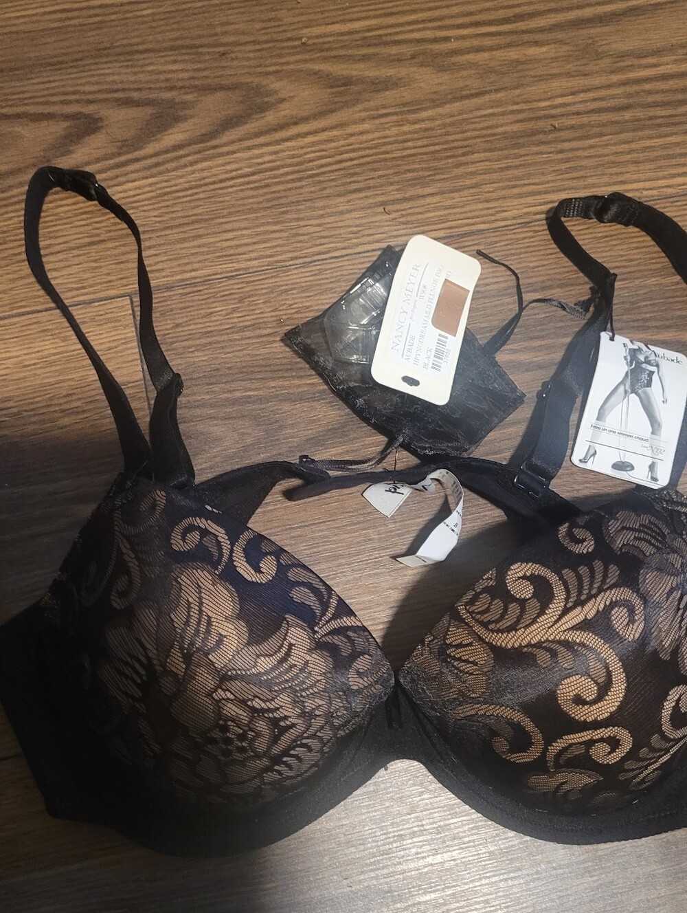 BRAND NEW WITH TAGS AUBADE BLACK LACE OVERLAY BRA WITH NUDE LINING - Picture 2 of 5